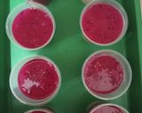Foto langkah ke 4 dari resep Puding susu buah naga.