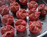 Gambar langkah 5 resipi Apam Mekar Red Velvet.