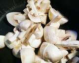 Foto del paso 1 de la receta: Crema de puerros y champiñones