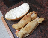 Foto del paso 1 de la receta: Bocadillo de soldadito de merluza, ensalada mixta y mayonesa