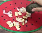 Foto langkah ke 3 dari resep Ayam Goreng Bawang Putih.