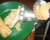 Foto del paso 1 de la receta: Empanadas de Yuca rellenas con bacon y queso