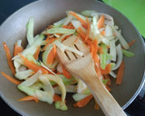 Foto del paso 2 de la receta: Noodles de arroz con pavo