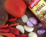 Foto langkah ke 1 dari resep Ayam Suwir Pedas Manis Ala Anak Kost.