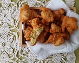 Foto del passaggio 6 della ricetta Frittelle salate con fiori di zucchina