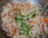 Foto langkah ke 3 dari resep Yakimeshi japanese fried rice.