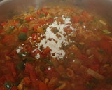 Foto del paso 2 de la receta: Contramuslos de pollo en salsa