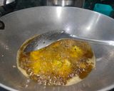 A picture of step 4 of Tuar dal vada.
