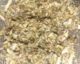 A picture of step 2 of Prawns with dry fenugreek leaves.