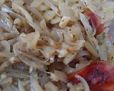 Foto del paso 4 de la receta: Hog dog encebollado con mostaza y salsa cebolla chucrog