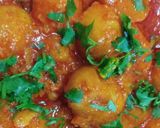 A picture of step 3 of Gralic potatoes with fryms. (lasaniya aloo & fryums).
