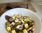 Foto del paso 4 de la receta Ensalada de champiñones con vinagreta de miel y mostaza