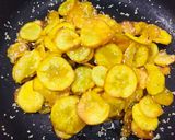 Hình bước làm 5 của món Khoai lang chiên bơ đường 🍠🍠🍠
