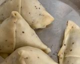 A picture of step 6 of Punjabi Samose.