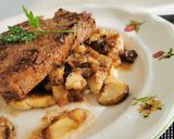 Foto del paso 6 de la receta: Solomillo de Ternera con Ceps, Mousse de Pato y Cebolla caramelizada