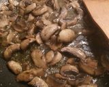 Stroganoff hússal töltött zsemle recept fázis 3 fotója