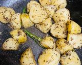 মিরচি আলু (mirchi aloo recipe in Bengali) রেসিপির ধাপ 2 ছবি