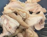 Foto langkah ke 1 dari resep Garang Asem Ayam Tanpa Daun Pisang.