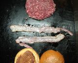 Juicy Lucy Burger recept fázis 3 fotója