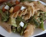 A picture of step 8 of Broccoli Pasta salad.