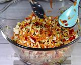 Фото кроку 4 до Салат из куриной грудки и свежими овощами.
