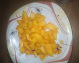 A picture of step 5 of Mango sago dessert.