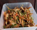 Foto langkah ke 5 dari resep Oseng Ikan Asin Teri Tawar Padang Cabai Hijau.