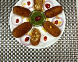 A picture of step 7 of Potato rice bullet.