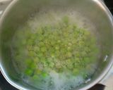 A picture of step 1 of Methi Matar Malai.