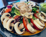 Foto del paso 2 de la receta: Ensalada de hojas mixtas con champiñones