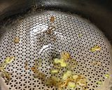 Hình bước làm 3 của món Măng xào lá nghệ (chay)
