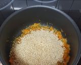 A picture of step 4 of White quinoa and chicken thighs.