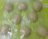 Foto langkah ke 4 dari resep Roti Pandan Pisang Coklat.