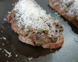 Une image de l'étape 4 de 🍄 Tartine aux champignons moutarde à l'ancienne gratiné au Parmesan.