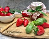 Foto del passaggio 6 della ricetta Panna cotta al basilico con composta di fragole