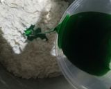 Foto langkah ke 2 dari resep Roti sisir pandan.