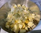A picture of step 4 of Apple and Double Lemon Tart.