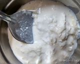 A picture of step 2 of Strawberry sweet.