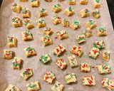 A picture of step 7 of Christmas cookie bites.