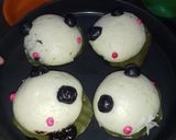 Foto langkah ke 6 dari resep Bakpao Panda isi Coklat.