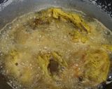 Foto langkah ke 6 dari resep Ayam Goreng Lengkuas & Sambal Trasi Tomat Goreng.