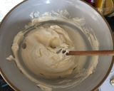 A picture of step 4 of Pomegranate Cheesecake.