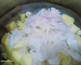A picture of step 1 of Aloo bengan jhat pat.
