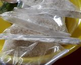 Foto langkah ke 2 dari resep Lontong Plastik.