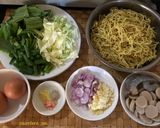 Foto langkah ke 1 dari resep Mie Goreng ala Solaria.