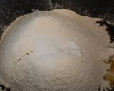Foto del paso 1 de la receta: 367. Bizcocho de Queso Crema semi integral / Panificadora