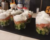 Une image de l'étape 5 de Verrines apéritives concombre, saumon fumé et chantilly au fromage de chèvre.