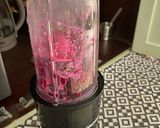 A picture of step 3 of Dragon fruit smoothie.