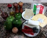 Foto del paso 1 de la receta: Zapallitos de tronco rellenos de Seitán y quesos