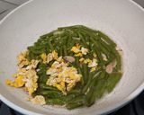 Foto langkah ke 5 dari resep Sayur Kacang Panjang Orak Arik Telur.